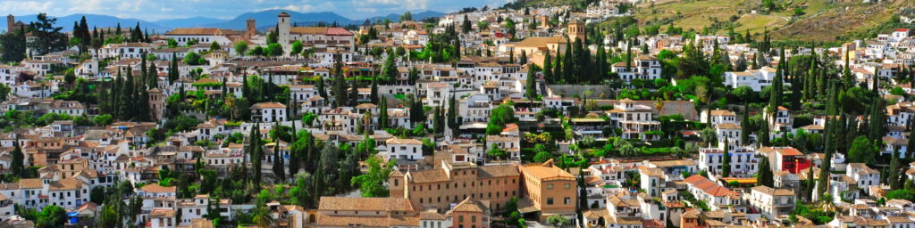 Visita estos lugares históricos en Granada